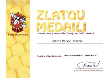 Zlatá medaile 2013 - Med květový rozkvetlá stráň